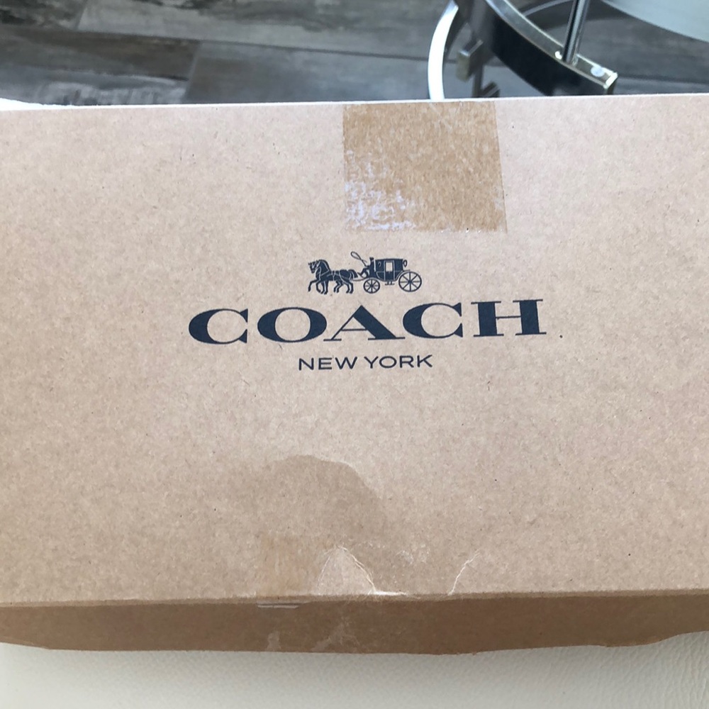 Coach Wristlet - Picture 4 of 4